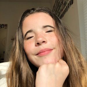 Meet your Posher, Charlotte